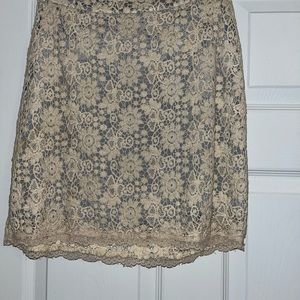 Kimchi Blue ivory lace skirt